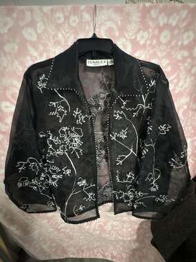 Tunique Nights 100% Silk Sheer Embroidered Floral Blouse